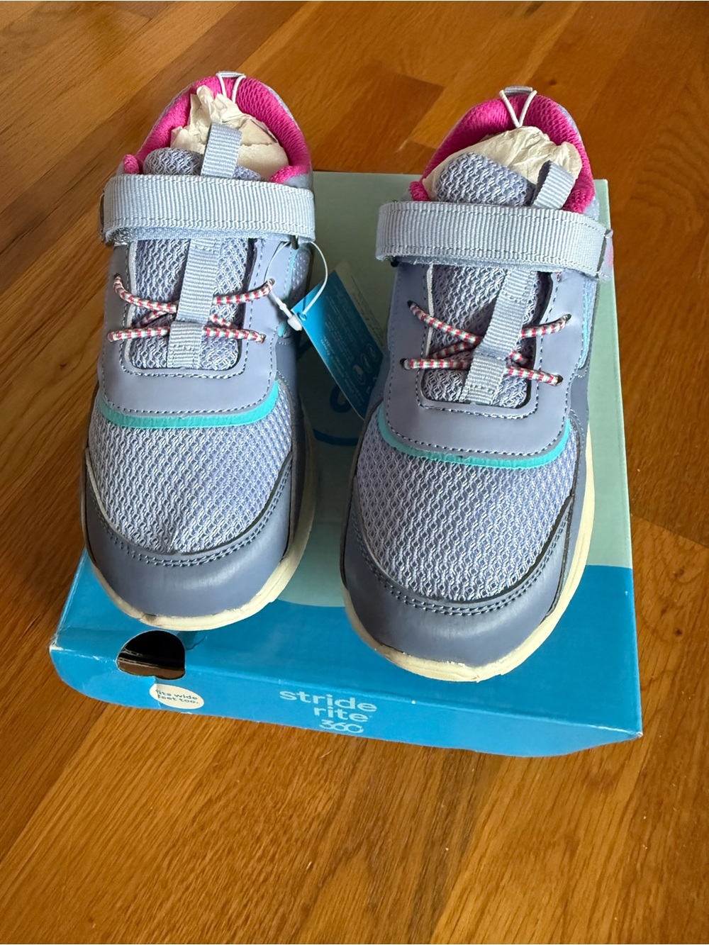 NEW Stride Rite Kids' Light Purple Sneaker with Pink Lining